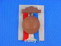 ANTIQUE New York Day 1863-1893 GETTYSBURG VETERAN Bronze US CIVIL WAR Medal Pin