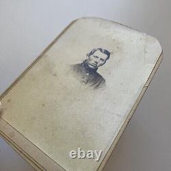 Antique CDV Photograph Handsome Civil War Union Soldier Rochester NY 140th Reg