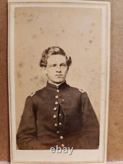 Chest up view Cdv of an unidentified 1st Lieutenant with a neat Meade, New York